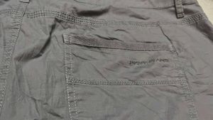Imported DKNY Jeans Capri Pant
