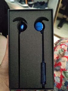 MiVi  Thunder Beats . Wireless Earphones.