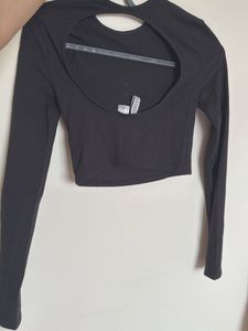 Long Sleeve Cut Out Back Top
