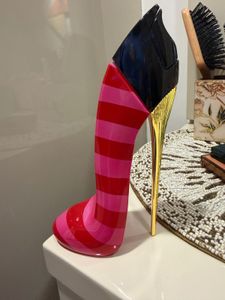 Carolina Herrera Good Girl Colormania Perfume
