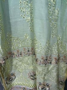 Elegant Ombre Embroidered Kurta
