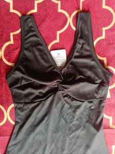 Comfortable Black V-Neck Camisole Top