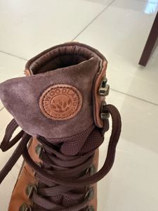 WoMen's Brown Leather Lace-Up Boots