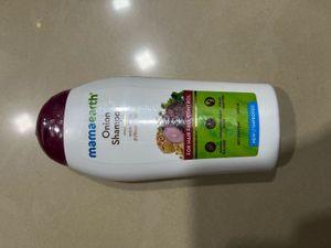Mamaearth Onion Shampoo