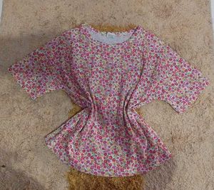 Floral Print Relaxed crop Fit T-Shirt
