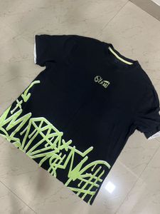 zudio black T-shirt