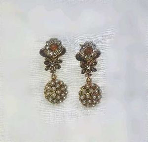 Elegant Necklace and Earring Set