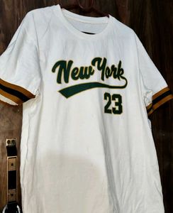 New York "23" Graphic T-Shirt