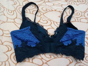 30 💙C Pedded Bra