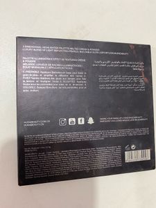 Huda Beauty 3D Highlighter Palette in shade Bronze