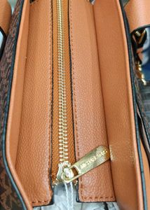 IMPORTED* ( NO BOX)*MICHAEL KORS**HIGH QUALITY IMP