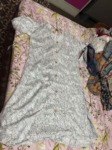 Beautiful Grey Floral Print Kurta