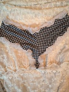 Cute Gingham Briefs with Lace Trim