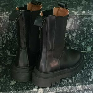 Black Leather Chelsea Boots