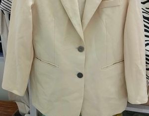 Butter yellow 💛 Chic Cream Oversized Blazer