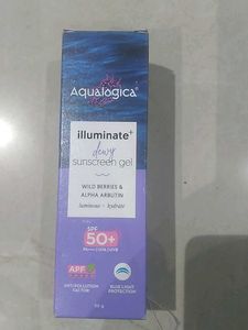 Aqualogica Illuminate+ Dewy Sunscreen Gel