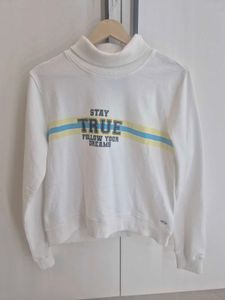 🚨 Price Drop 🚨  White 'Stay True' Sweatshirt