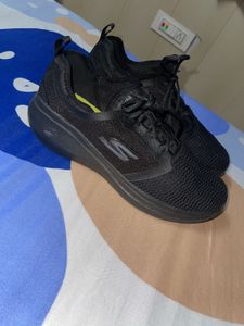 Skechers GO RUN FAST Shoes