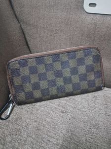 Classic Checkered Zip-Around Wallet