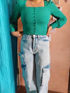 ✨🥀Size:-Xs, s, m Emerald Green Button-Up Top🥀✨