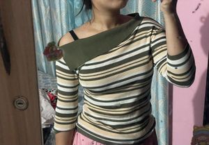 off shoulders green n white stylish top