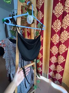 Pre loved! Crop top.