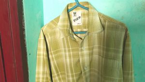 COMFORTABLE SHIRT FOR MEN AND WOMEN