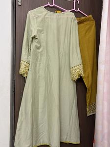 sangaria new Elegant Kurta Set with size L Dupatta