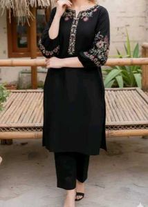 Midnight Elegance Embroidered Kurta with pant Set