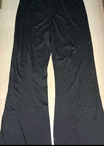 Chic Black One-Shoulder Jumpsuit