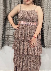Beautiful Long Stretchable  Dress❤️.. With Shrug..