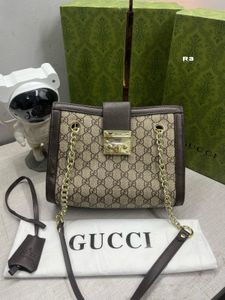 GUCCI PADLOCK SHOULDER CHAIN BAG*