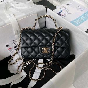Chanel Classic Flap Handbag in quilted leather WD