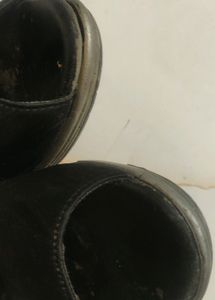 Sandal Used