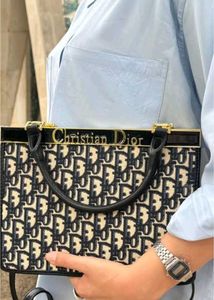 CHRISTIAN DIOR HANDBAG**12A QUALITY / NEXT TO ORIG