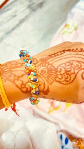 multi colour bracelet with earrings
