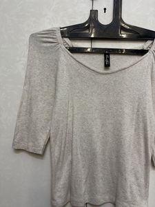 Stylish Light Grey 3/4 Sleeve Top