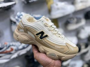 SHOE
