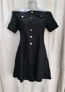 I. Chic Black Off-Shoulder Button-Up Dress