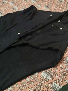 1blue colour gown