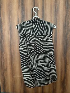 H&amp;M Zebra Print Sleeveless Top