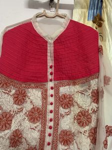 Elegant Embroidered georgette Lucknowi Kurta