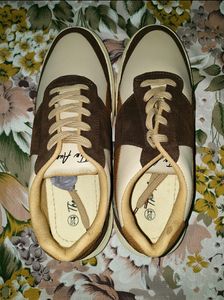 The Aurous Leo Laceup Sneakers - Brown Edition