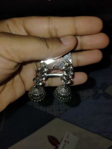 7 pairs of jhumkas and earrings