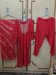 Beautiful kurti , plazo and dupatta suit