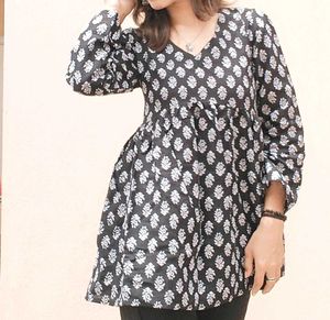 Stylish Black &amp; White Printed Kurta
