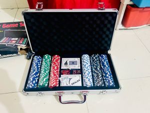 300pc Poker Game Set w/ Case