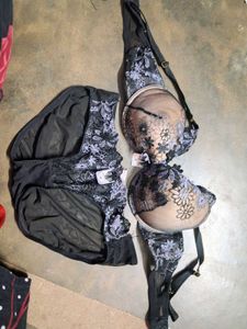 Padded Purple Bra with Red Trim