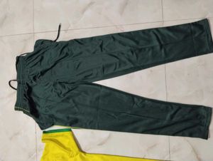 Yellow &amp; Green Sports Uniform Set