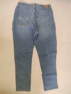 Imported Levis Jeans Stretchable